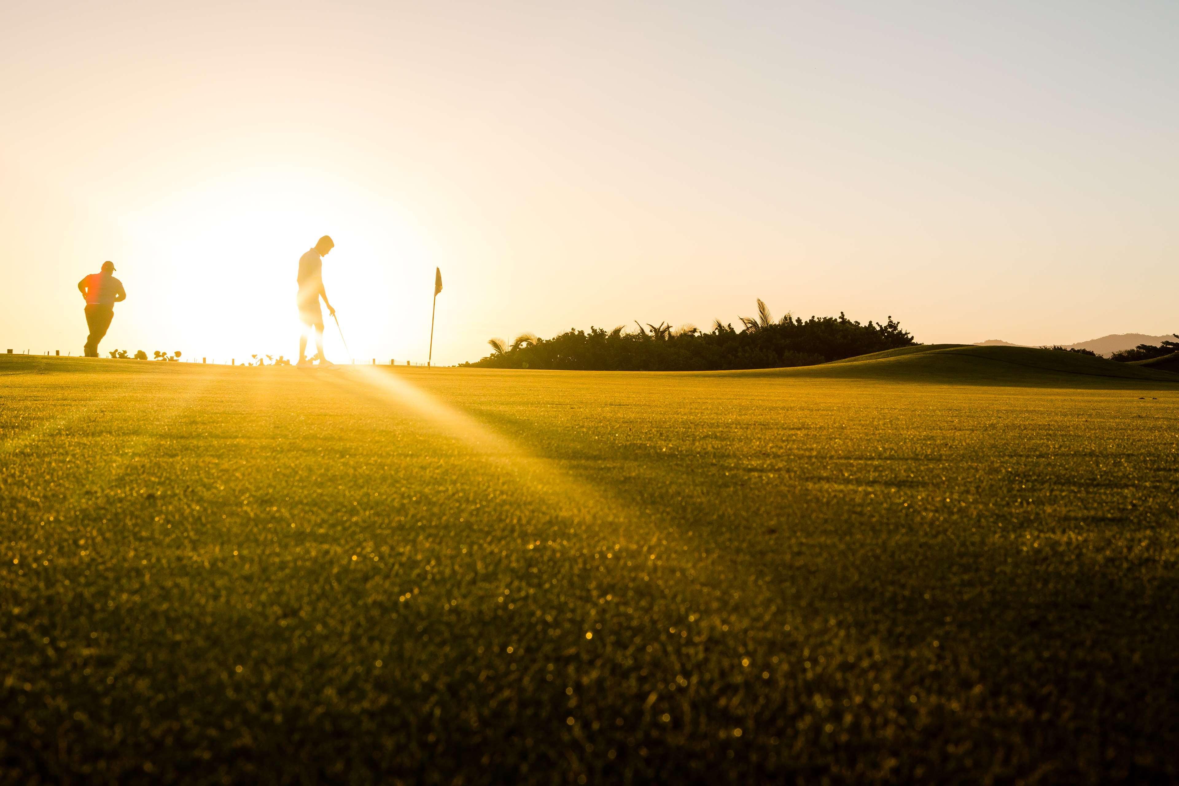 Indura Beach & Golf Resort Curio Collection By Hilton Tela Bagian luar foto