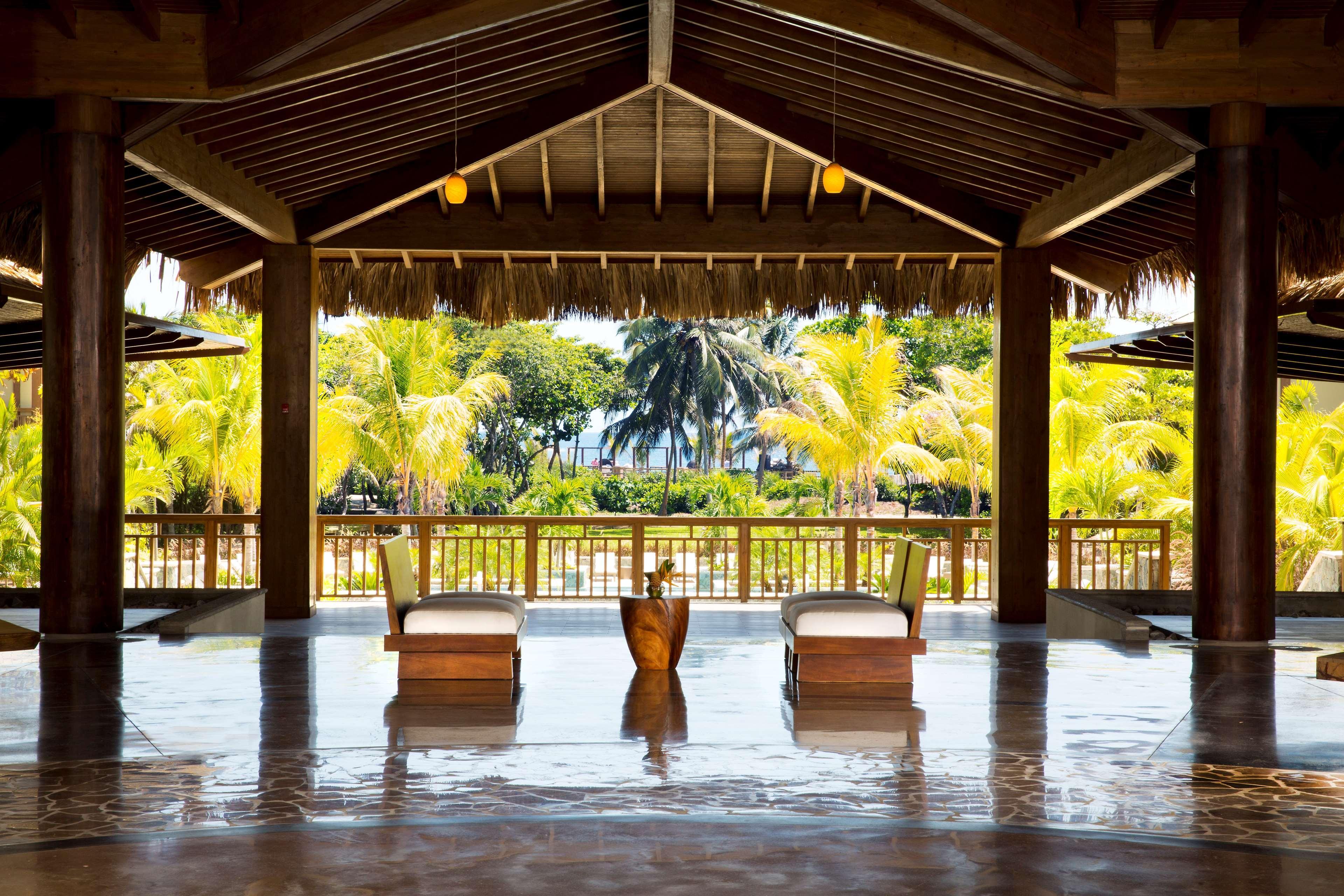 Indura Beach & Golf Resort Curio Collection By Hilton Tela Bagian luar foto