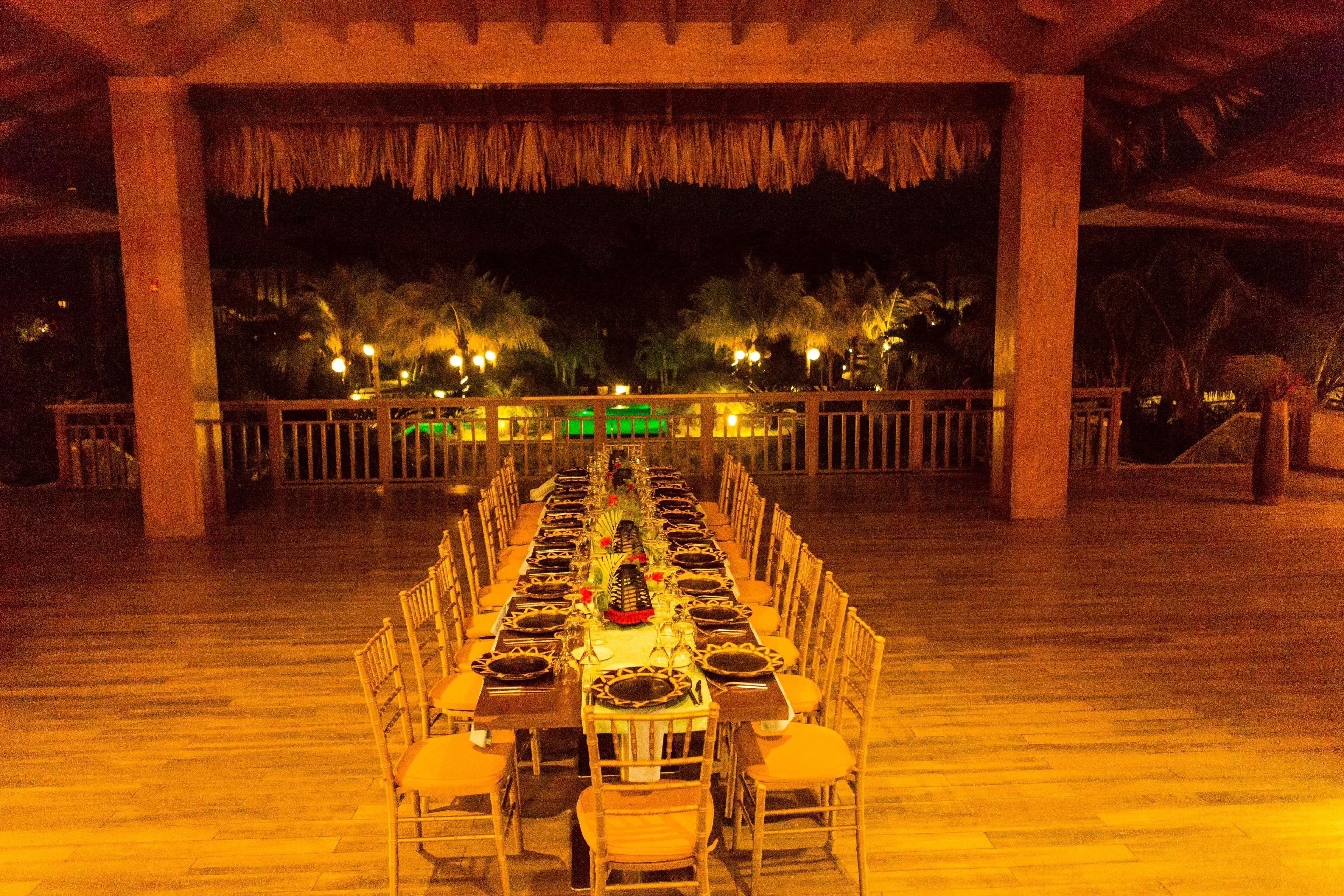 Indura Beach & Golf Resort Curio Collection By Hilton Tela Bagian luar foto